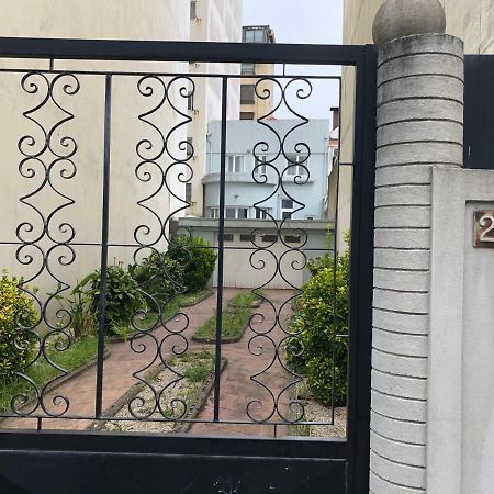 Godinho'S House Bed & Breakfast Matosinhos  Bagian luar foto