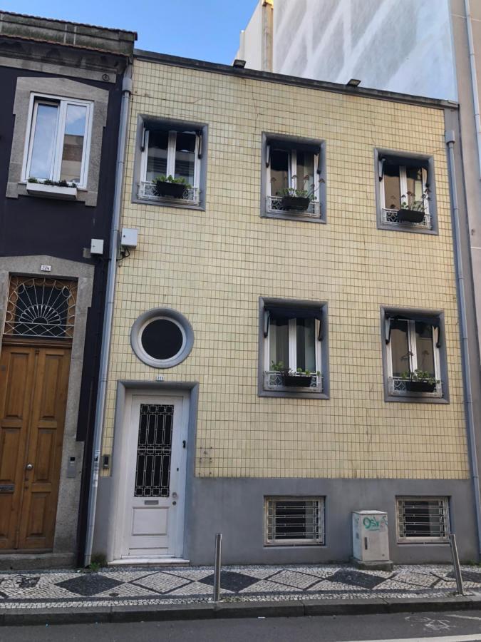 Godinho'S House Bed & Breakfast Matosinhos  Bagian luar foto
